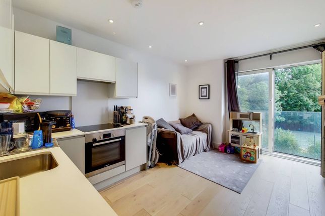 1 bed flat for sale in Stewarts Road, Nine Elms, London SW8