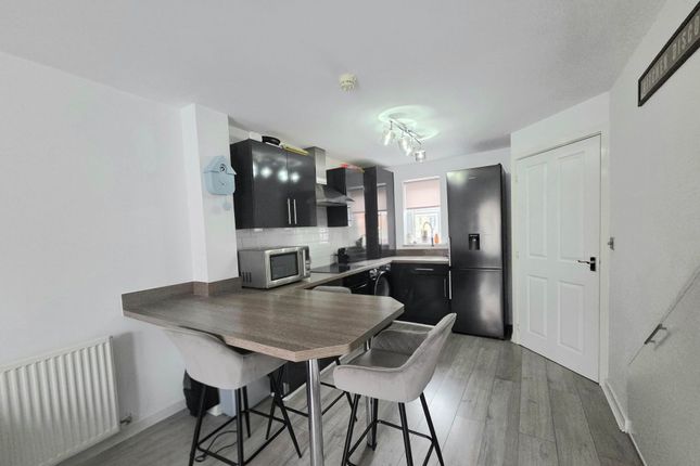 67 Ffordd Cadfan, Bridgend photo 3