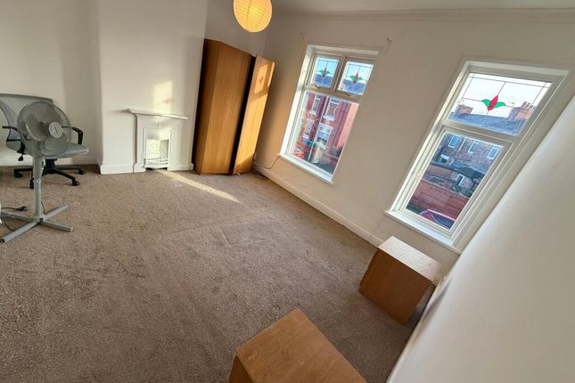 25, Normanby Street, Swinton photo 3