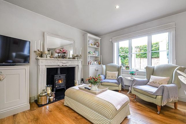 Lambourne Close, Winchester photo 4