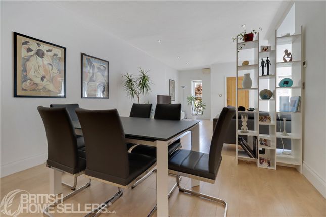5, Horsehay Court, Telford photo 4