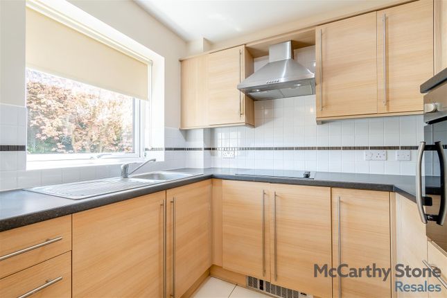 32 Martin Court, St. Catherines Road, Grantham photo 4