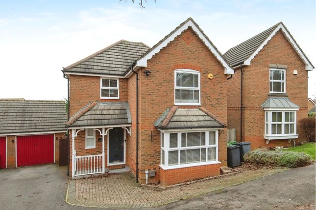 Thumbnail Detached house for sale in Goldfinch Gardens, Basingstoke