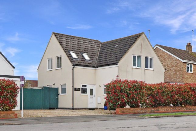Property to rent in Maple Drive, Charlton Kings, Cheltenham