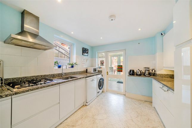 8, West Grove Road, St Leonards photo 2