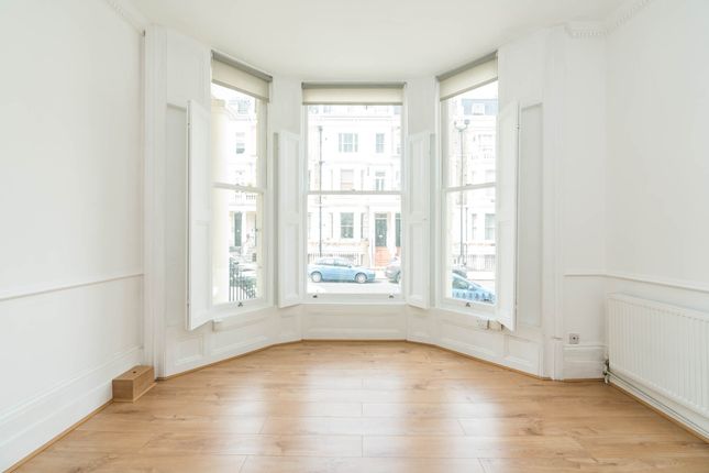 Flat 2, 15 Longridge Road, London photo 3