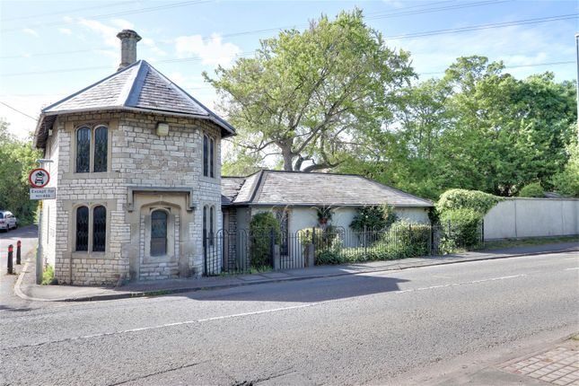 Thumbnail Cottage for sale in Cherry Garden Lane, Bitton, Bristol