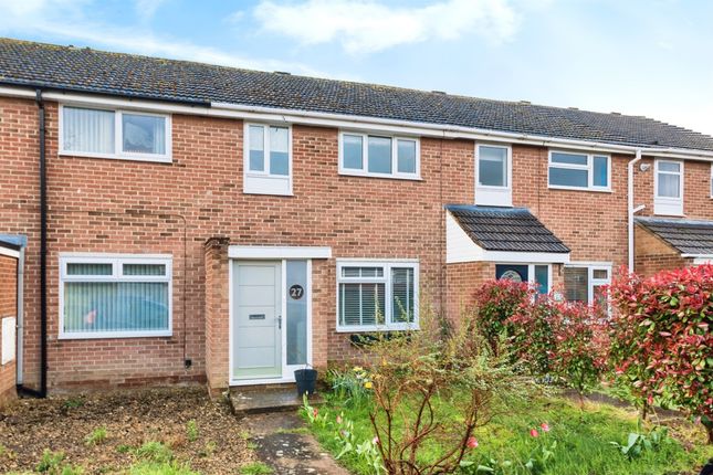 Terraced house for sale in Bowgrave Copse, Abingdon