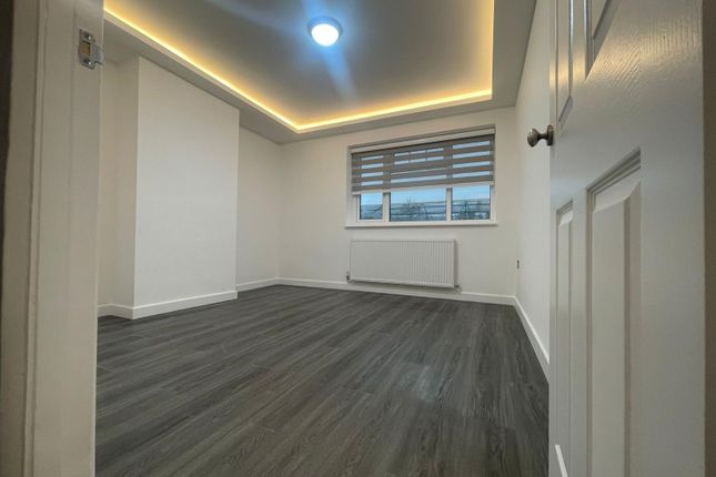Flat to rent in Andrula Court, Wood Green