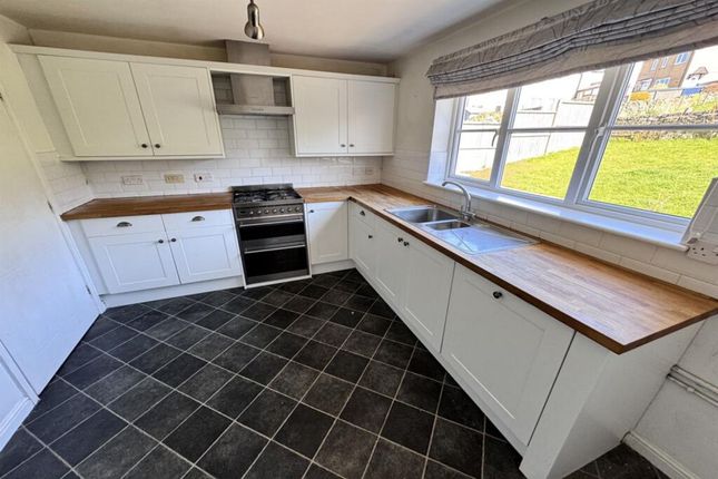 17 Homestead Way, High Peak photo 3