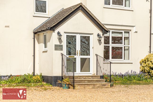 4 Beaumont Villas, Beaumont Road, Broxbourne photo 4