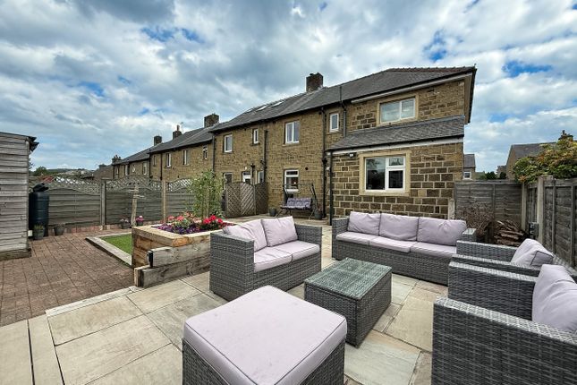 32, West Avenue, Holmfirth photo 4