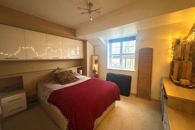 Flat 10, 17, Barrow Brook Close, Clitheroe photo 2