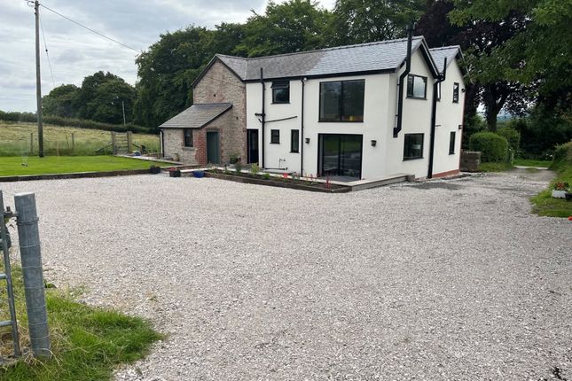 Bryn Hyfryd, Pen Y Cefn Road, Caerwys photo 2