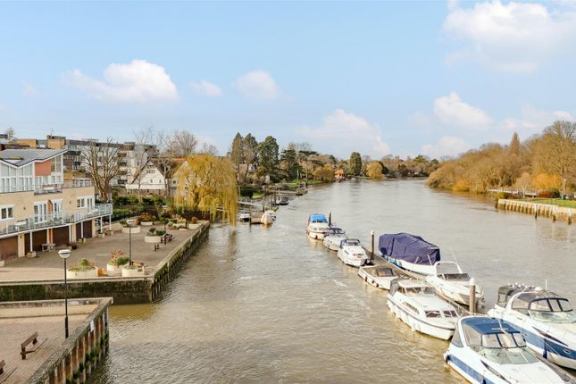 5, Regatta House, Teddington photo 2