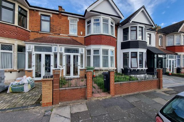 Image of 39 Lynford Gardens, Ilford, IG3 9LY