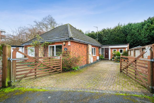 Thumbnail Bungalow for sale in Oxford Road, Gerrards Cross, Buckinghamshire