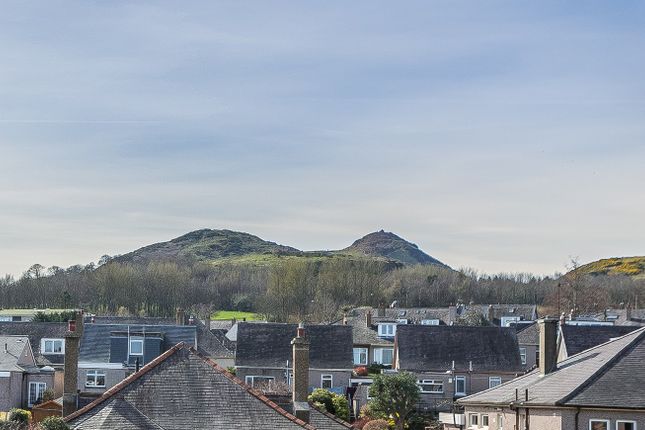 71, Northfield Crescent, Edinburgh photo 4