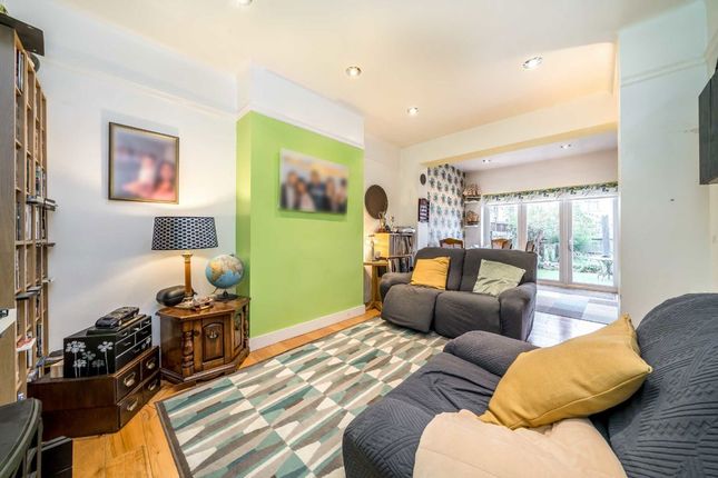 72, Semley Road, London photo 3