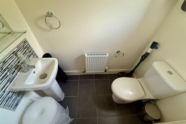 12, Dunstable photo 5