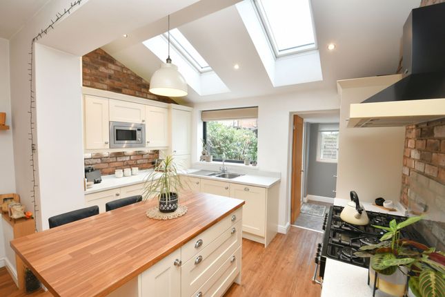 6 Third Avenue, Manchester photo 2
