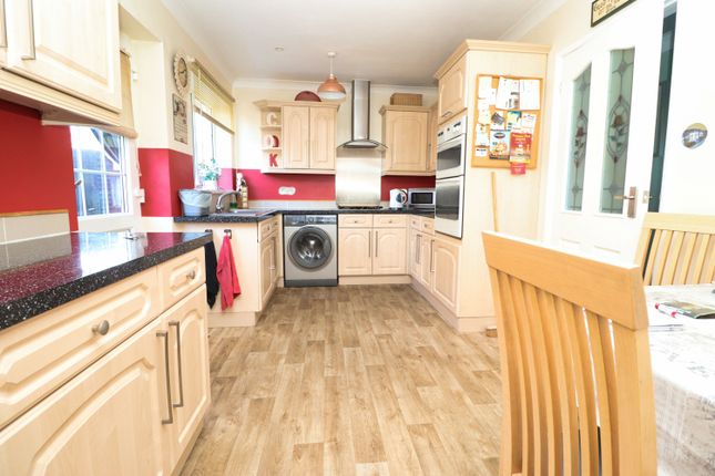 5, Malham Close, Lincoln photo 3