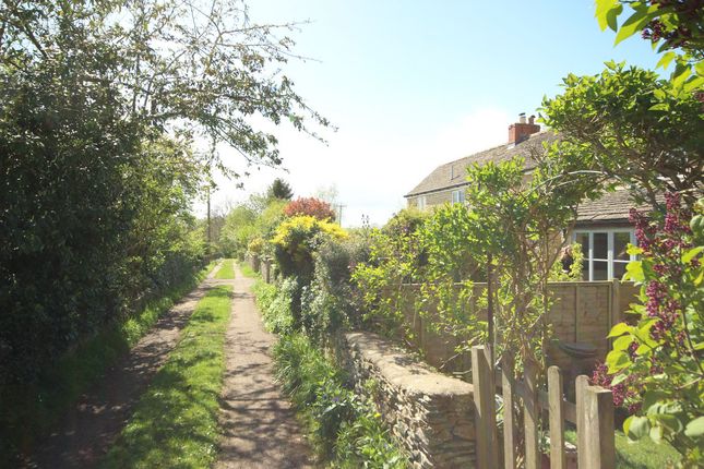 Cottage for sale in Churchfields, Stonesfield