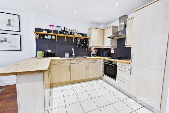 56, Revere Way, West Ewell photo 4