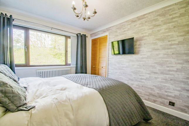End terrace house for sale in Glenwood Drive, Middleton, Manchester, Greater Manchester
