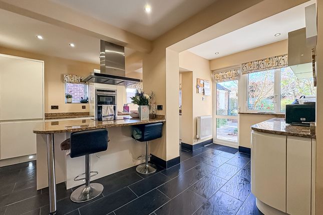 20 Underwood Drive, Ellesmere Port photo 3