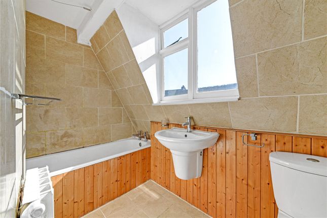 Flat B, 12, Sylvester Path, London photo 4