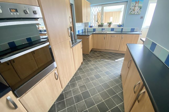 51, Maes Y Gwernen Drive, Swansea photo 4