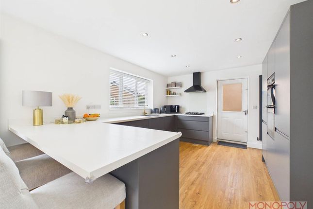 1 Fox Close, Wrexham photo 2
