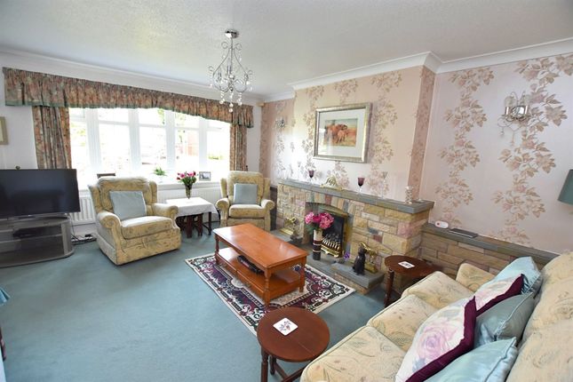 64 Ravenscroft, Crewe photo 4