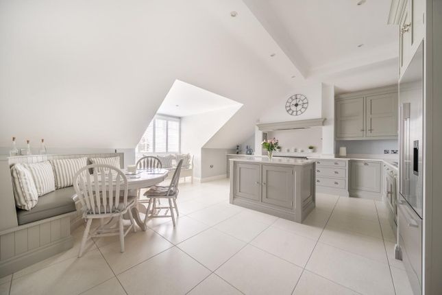 The Adam Suite, Colesdane, Stede Hill, Maidstone photo 4
