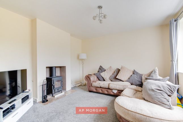 27, Maynard Avenue, Stourbridge photo 2