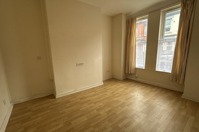 1, Tudor Road, Birkenhead photo 2
