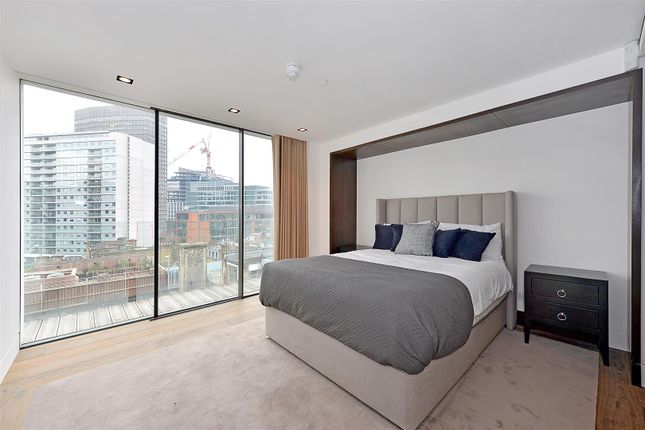 Flat for sale in Penthouse, 24 Buckingham Gate, Westminster