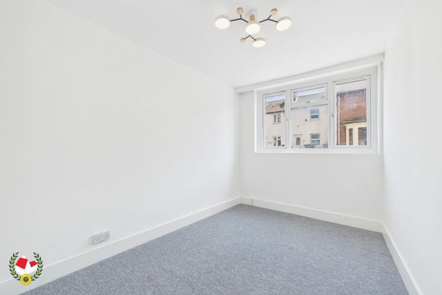 Flat 2, No Street Name Specified, Tredworth photo 4