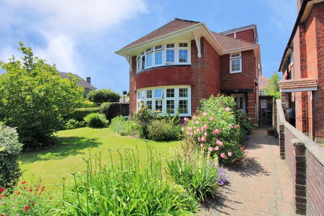 Thumbnail Detached house for sale in Hill Lane, Southampton