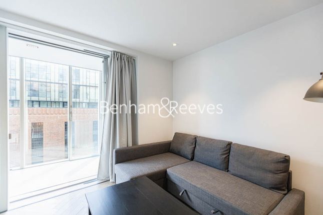 Flat to rent in Circus Road West, Nine Elms