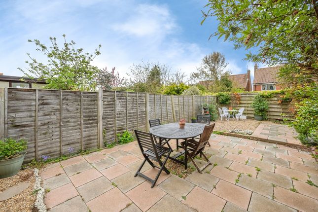 2, Manor Road, Norwich photo 3