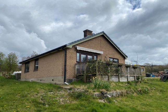 Land for sale in Llwynygroes, Tregaron