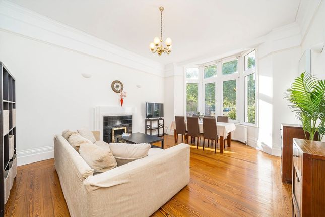 Flat 2, 6, North Common Road, London photo 2