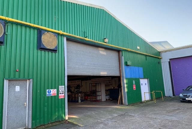 Thumbnail Industrial to let in Newport Road, Lake