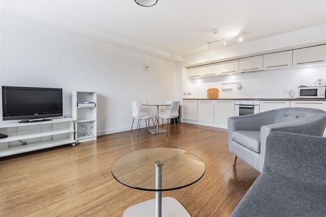 Dfunown3Muyerqim-E7Xzq (1).Jpg