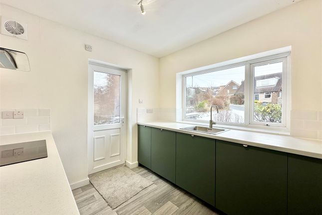 18, Aldersgate, High Peak photo 3
