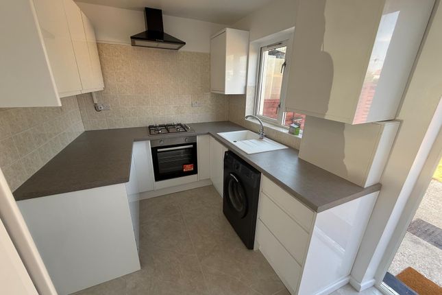 36, Southampton photo 2