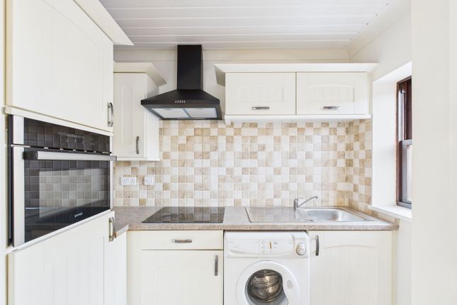 9, Waterloo Place, Whitby photo 2