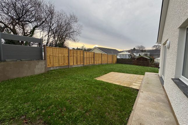 13a Allt Y Bryn, Llanarth, New Quay photo 4